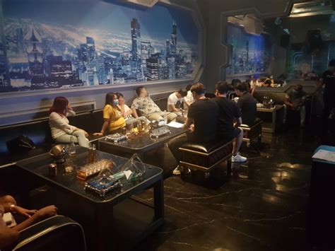 Pasay police arrest 6 KTV bar workers .